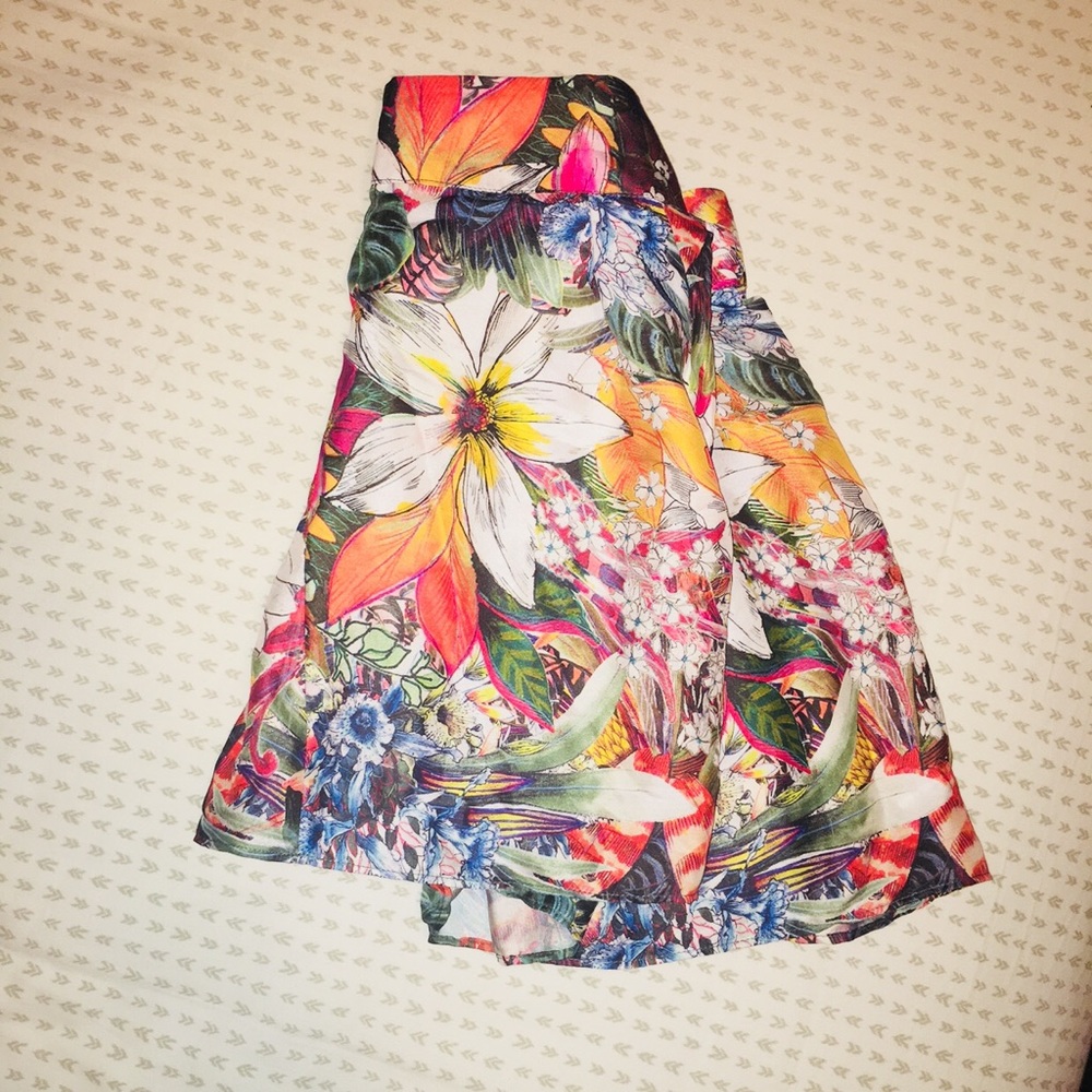 Zara floral print skirt